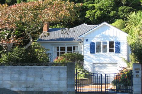 Photo of property in 341 Muritai Road, Eastbourne, Lower Hutt, 5013
