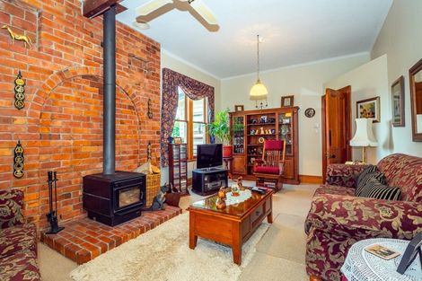 Photo of property in 31 Mckenzie Street, Geraldine, 7930