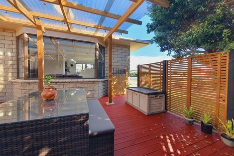 Photo of property in 31 Tiverton Crescent, Whalers Gate, New Plymouth, 4310