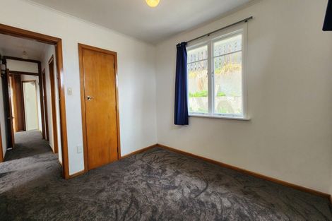 Photo of property in 28 Huntingdon Street, Northland, Wellington, 6012