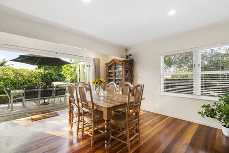 Photo of property in 14 Maleme Avenue, Belmont, Auckland, 0622