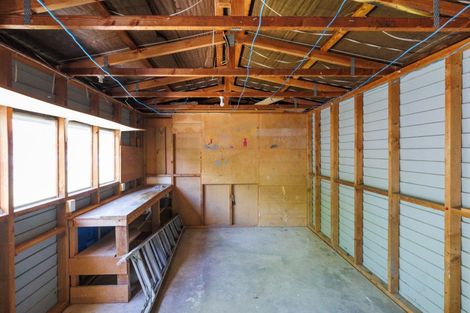 Photo of property in 6 Stirling Crescent, Hokowhitu, Palmerston North, 4410