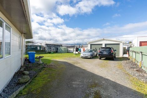 Photo of property in 4 Roslyn Road, Levin, 5510