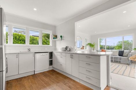 Photo of property in 1/45 College Road, Northcote, Auckland, 0627