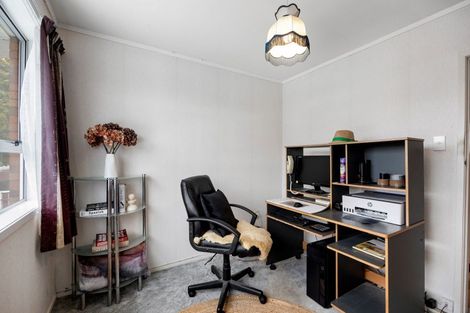 Photo of property in 66 Hooker Avenue, Chedworth, Hamilton, 3210