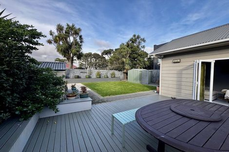 Photo of property in 18 Cuba Street, Petone, Lower Hutt, 5012