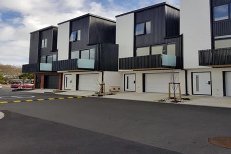 Photo of property in 4/14 Ruakiwi Road, Hamilton Lake, Hamilton, 3204