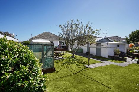 Photo of property in 33 Dunstan Crescent, Hornby, Christchurch, 8042