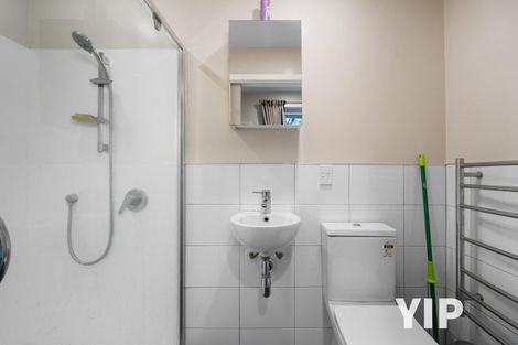 Photo of property in 15 Robert Street, Newlands, Wellington, 6037