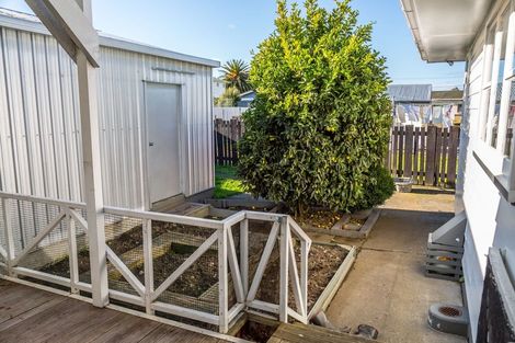 Photo of property in 2 Wavell Crescent, Lansdowne, Masterton, 5810