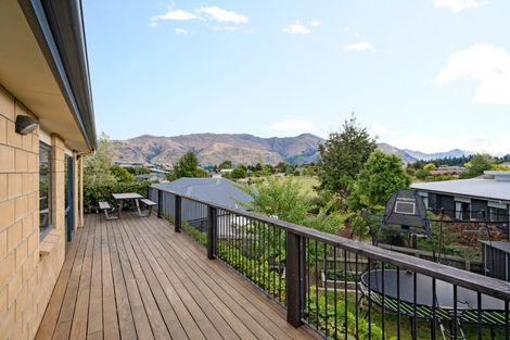 Photo of property in 19 Allenby Place, Wanaka, 9305