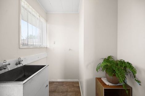 Photo of property in 22 Howden Road, Fairfield, Hamilton, 3214