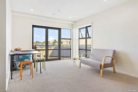 Photo of property in 3i/10 Crown Lynn Place, New Lynn, Auckland, 0600