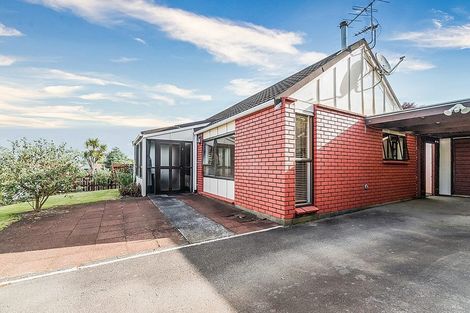 Photo of property in 24 Tiverton Crescent, Whalers Gate, New Plymouth, 4310