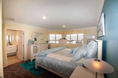 Photo of property in 10a Chippenham Grove, Churton Park, Wellington, 6037