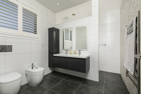 Photo of property in 80 Riverhead Point Drive, Riverhead, 0820