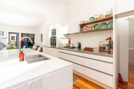 Photo of property in 87 Tiber Street, Island Bay, Wellington, 6023