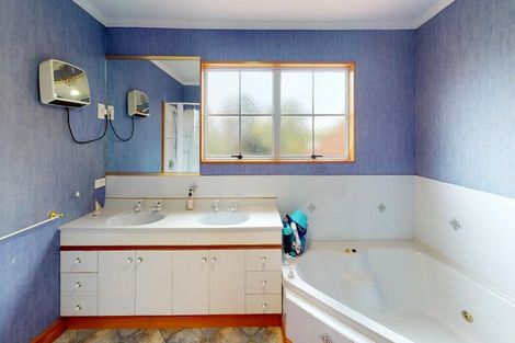 Photo of property in 153/155 High Street, Bulls, 4818