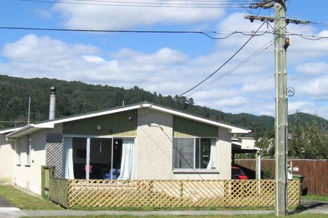 Photo of property in 13a Bentinck Street, Wallaceville, Upper Hutt, 5018