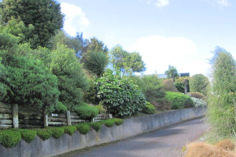 Photo of property in 224 Lake Terrace, Waipahihi, Taupo, 3330