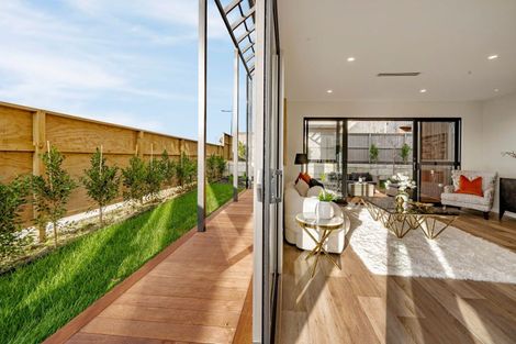 Photo of property in 1 Dorset Down Drive, Karaka, 2580