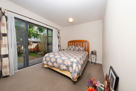 Photo of property in 24/8 Carolina Place, Albany, Auckland, 0632