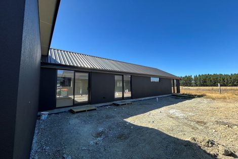 Photo of property in 141 Burdon Loop, Lake Hawea, 9382