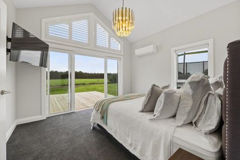 Photo of property in 1312 Devon Road, Brixton, Waitara, 4382