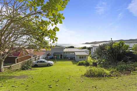 Photo of property in 139 Riria Kereopa Memorial Drive, Raglan, 3297