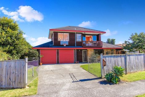 Photo of property in 1/21 Channing Crescent, Botany Downs, Auckland, 2010