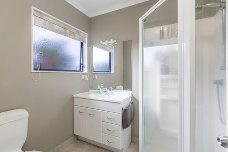 Photo of property in 12 Governor Grey Road, Snells Beach, 0920