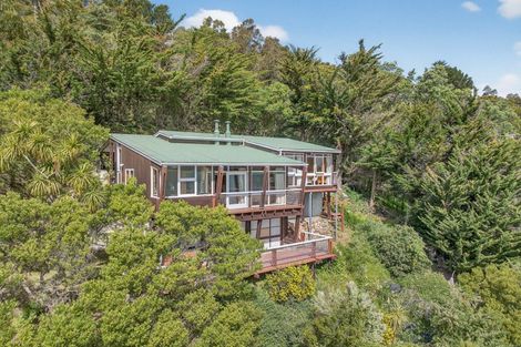 Photo of property in 393 Marine Drive, Charteris Bay, Governors Bay, 8971