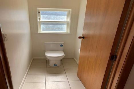 Photo of property in 9 Ballial Place, West Harbour, Auckland, 0618