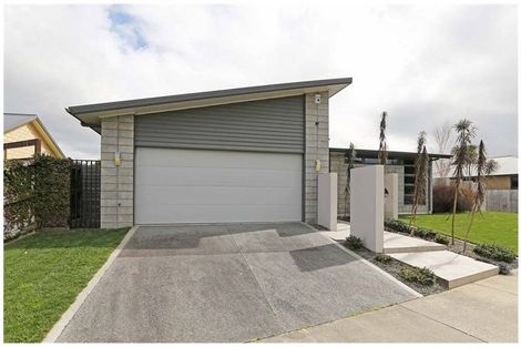 Photo of property in 45 Coleraine Drive, Rototuna, Hamilton, 3210