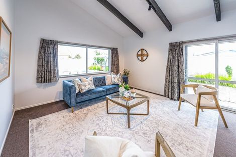 Photo of property in 8 Akepiro Place, Tawhero, Whanganui, 4501