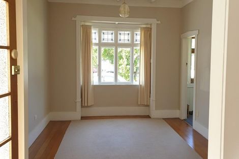 Photo of property in 17 Aroha Avenue, Sandringham, Auckland, 1025