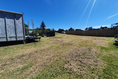 Photo of property in 11b Centreway Road, Port Waikato, 2695