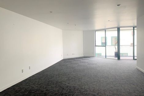 Photo of property in St James Courts, 3/77 Gloucester Street, Christchurch Central, Christchurch, 8013