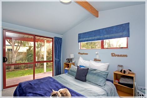 Photo of property in 17 Aru Street, Tangimoana, 4822