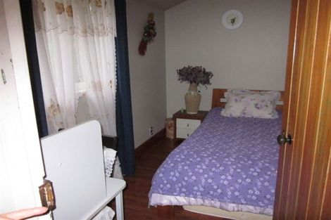 Photo of property in 1298 Dominion Road, Mount Roskill, Auckland, 1041