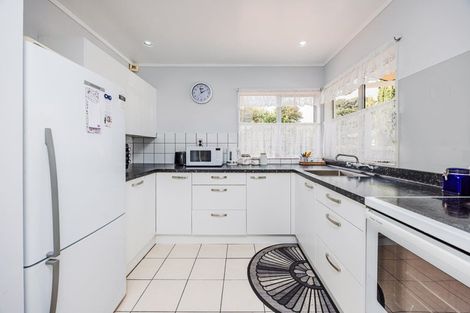 Photo of property in 52a Cosgrave Road, Papakura, 2110