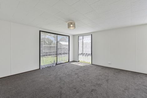 Photo of property in 2/8 Nearco Street, Randwick Park, Auckland, 2105