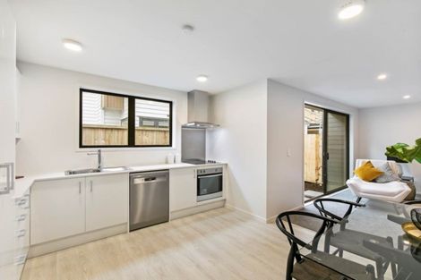 Photo of property in 14b Ropata Avenue, Point England, Auckland, 1072