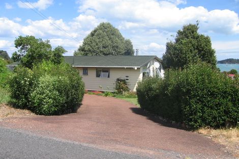 Photo of property in 1 Makora Avenue, Oneroa, Waiheke Island, 1081