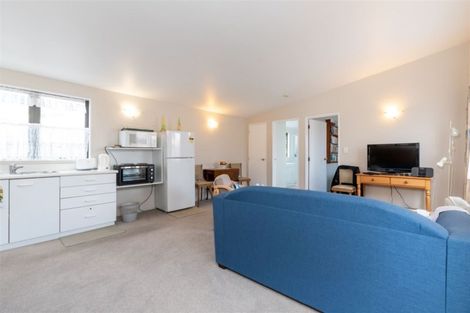 Photo of property in 28 Scott Avenue, Mangere Bridge, Auckland, 2022