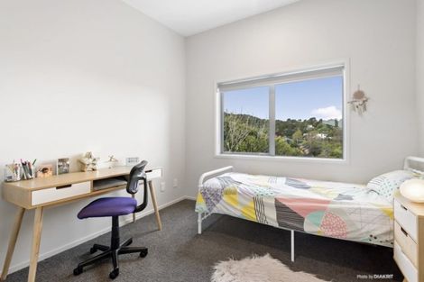 Photo of property in 8a David Crescent, Karori, Wellington, 6012