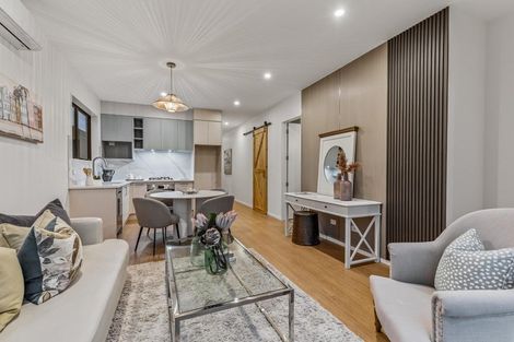 Photo of property in 21 Paretao Street, Massey, Auckland, 0614