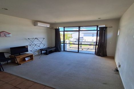 Photo of property in 37/2 Armoy Drive, East Tamaki, Auckland, 2016