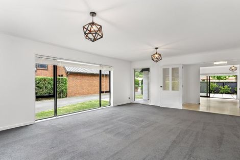 Photo of property in 2/23 Hamilton Avenue, Ilam, Christchurch, 8041