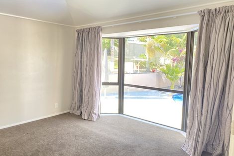 Photo of property in 875 Beach Road, Waiake, Auckland, 0630